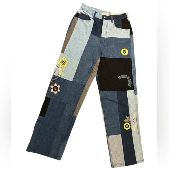 BDG Denim - BDG Women’s Size 31 High Rise Baggy Jeans in a Patchwork Style & Embroidery NWT